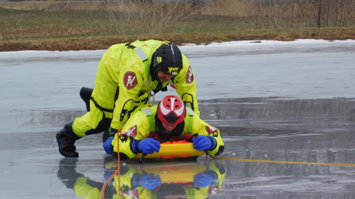 Water Ice Rescue Board | RIVERx All-Season | Molded HDPE